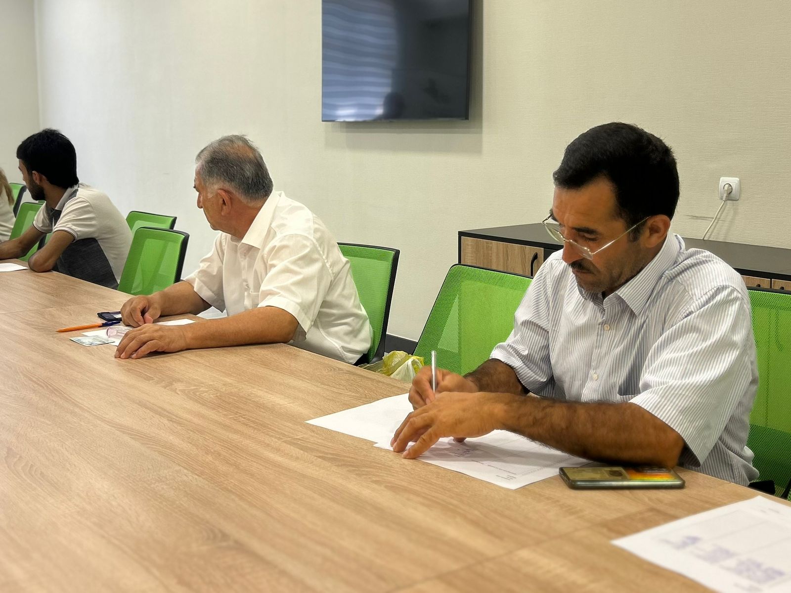 Qarabağ KOB-ları proqramı çərçivəsində Bərdə şəhərində “Biznes planın hazırlanması” mövzusunda təlim keçirilib.