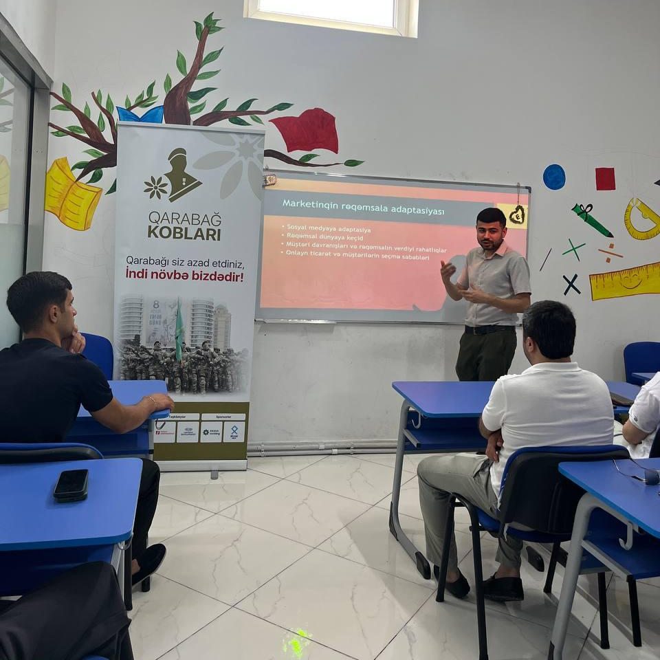 Qarabağ KOB-ları layihəsi çərçivəsində Abşeron rayonunda “Sosial media marketinq” mövzusunda təlim keçirilib