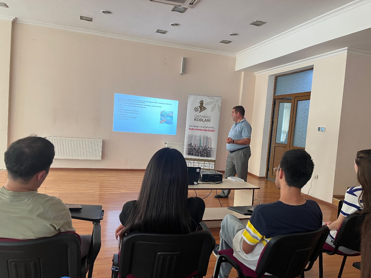 Qarabağ KOB-ları layihəsi çərçivəsində Mingəçevir şəhərində “Maliyyənin idarə olunması" mövzusunda təlim keçirilib