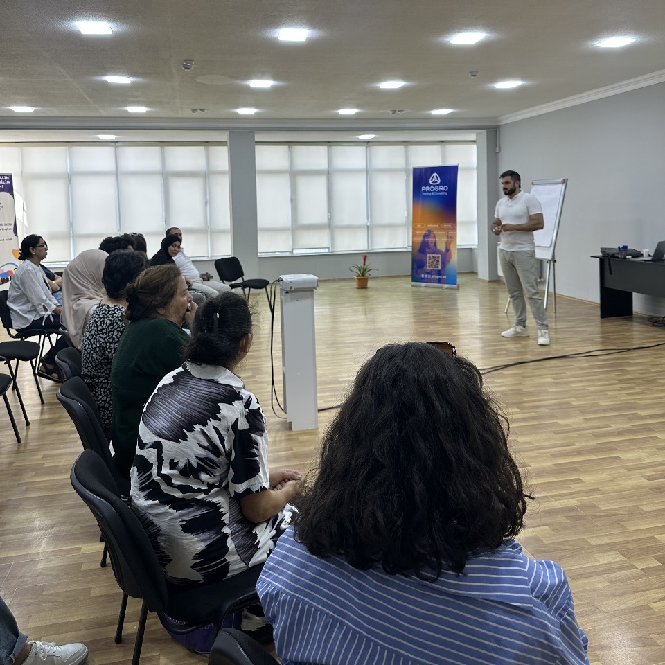 Qarabağ KOB-ları layihəsi çərçivəsində Gəncə şəhərində “Biznesə Başla” mövzusunda təlim keçirilib